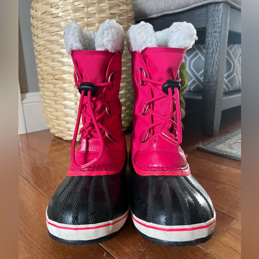 Sorel youth faux fur winter boots